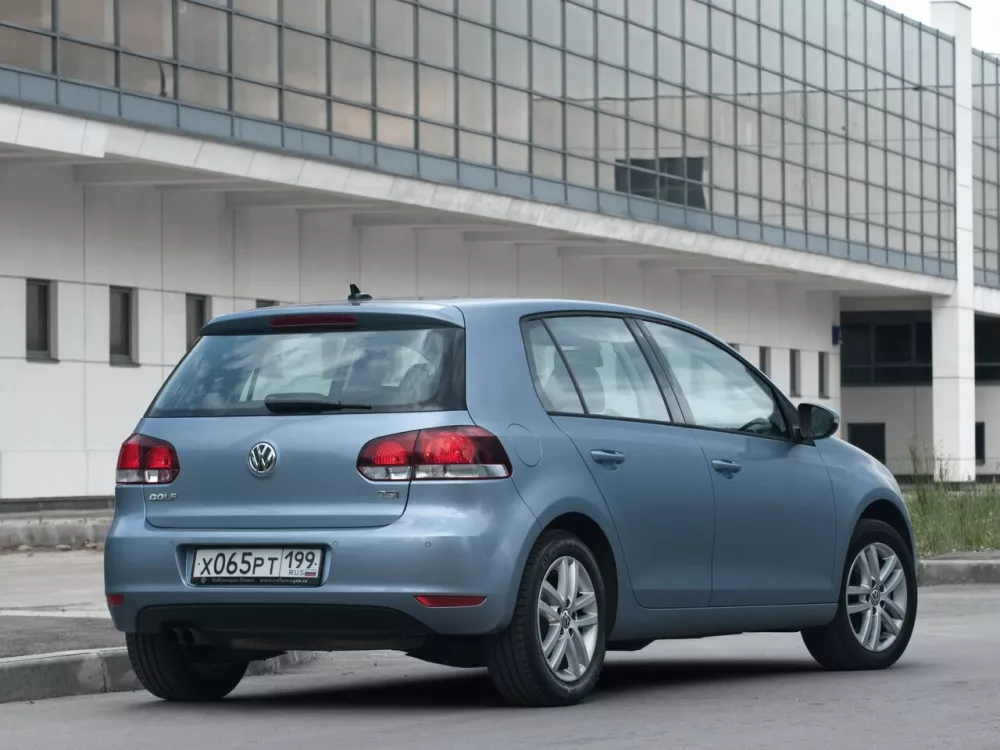Автомобиль Volkswagen Golf VI Хэтчбек (5 дверей)