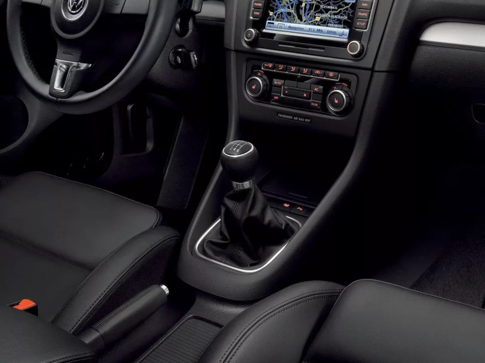 Автомобиль Volkswagen Golf VI Хэтчбек (5 дверей)