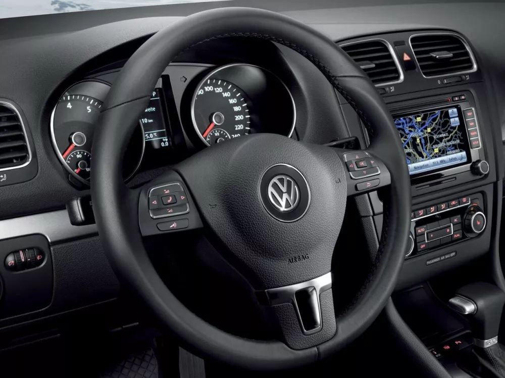 Автомобиль Volkswagen Golf VI Хэтчбек (3 двери)