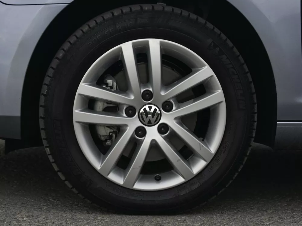 Автомобиль Volkswagen Golf VI Хэтчбек (3 двери)