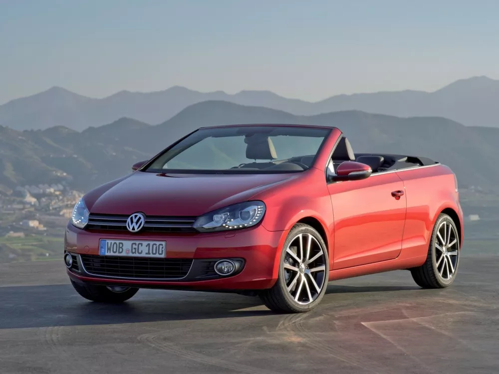 Автомобиль Volkswagen Golf VI Кабриолет