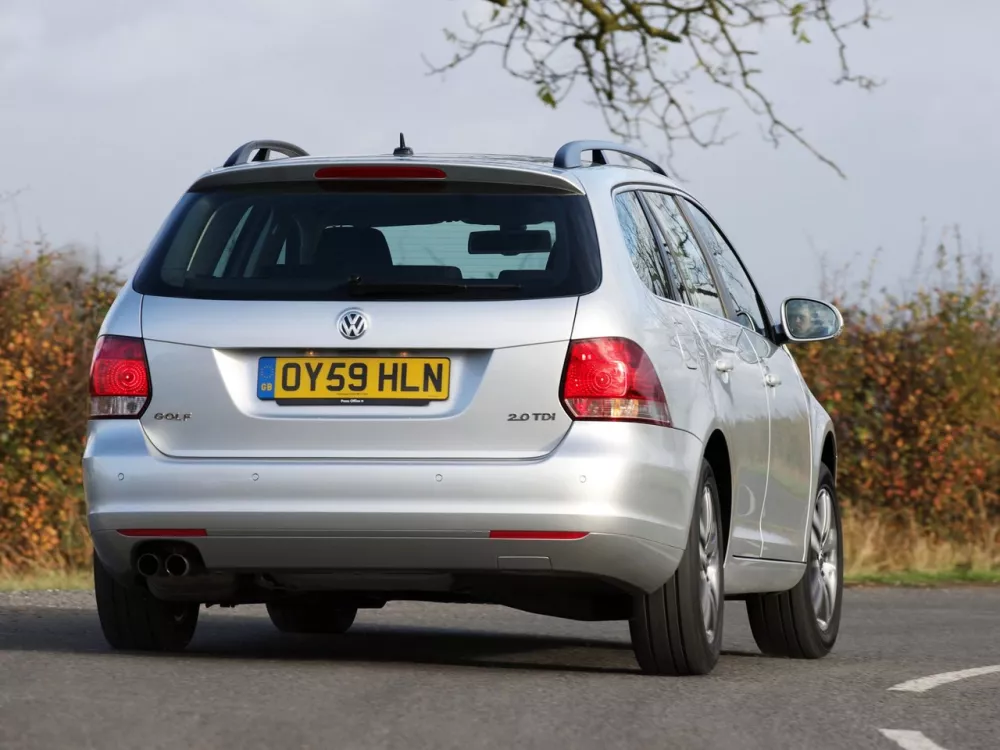 Автомобиль Volkswagen Golf VI Универсал (5 дверей)