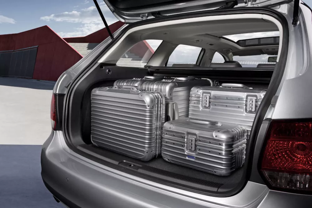 Автомобиль Volkswagen Golf VI Универсал (5 дверей)
