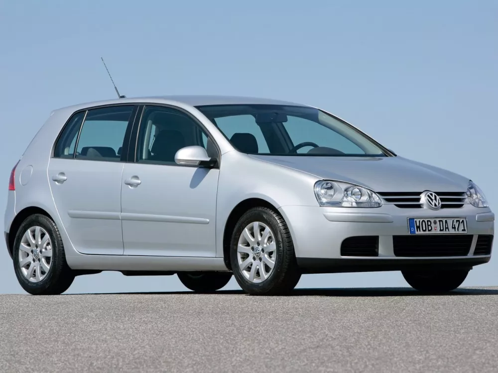 Автомобиль Volkswagen Golf V Хэтчбек (5 дверей)