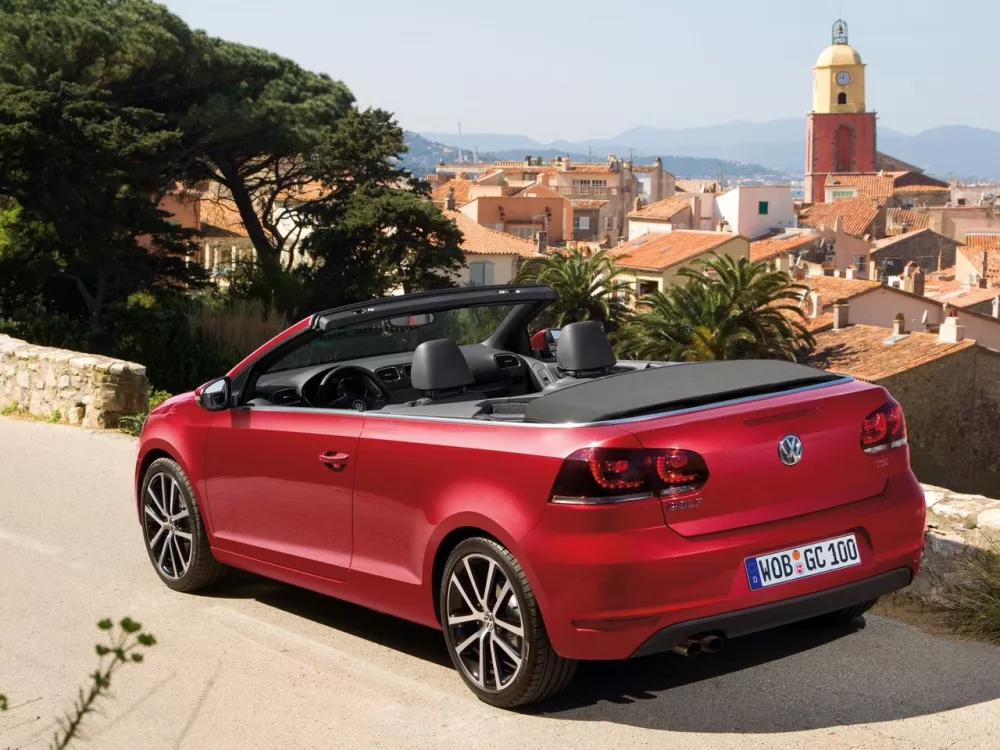Автомобиль Volkswagen Golf VI Кабриолет