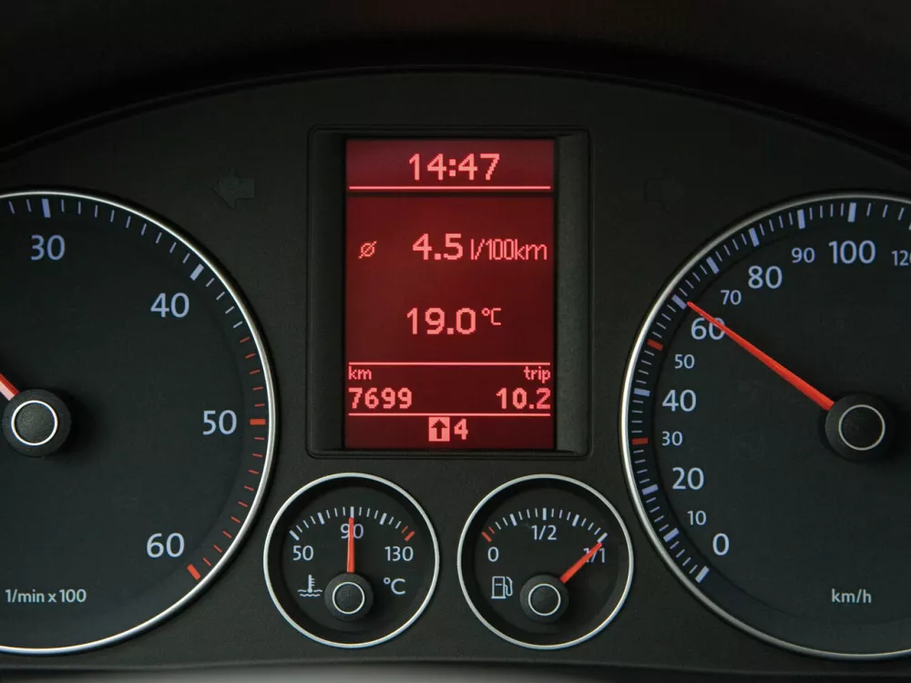 Автомобиль Volkswagen Golf V Хэтчбек (5 дверей)