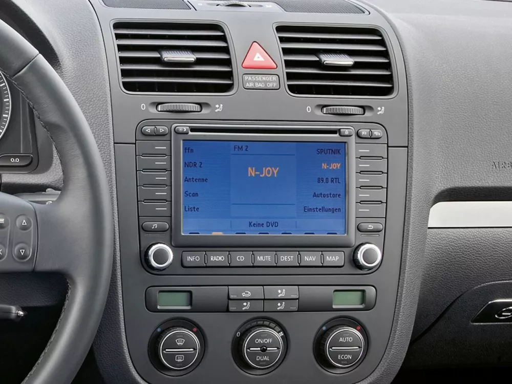 Автомобиль Volkswagen Golf V Хэтчбек (3 двери)