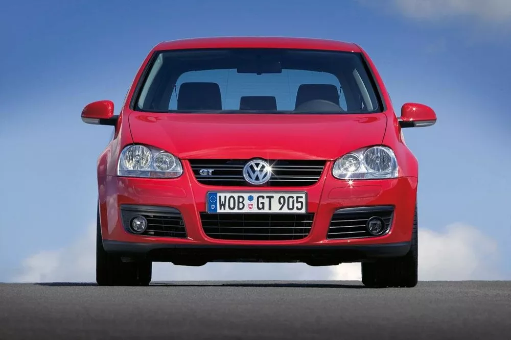 Автомобиль Volkswagen Golf V Хэтчбек (3 двери)