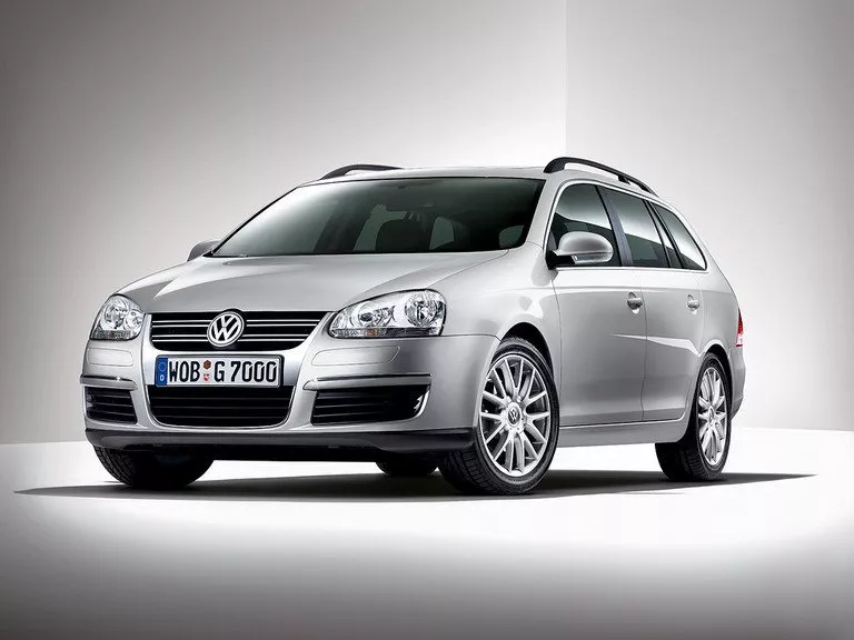 Автомобиль Volkswagen Golf V Универсал (5 дверей)