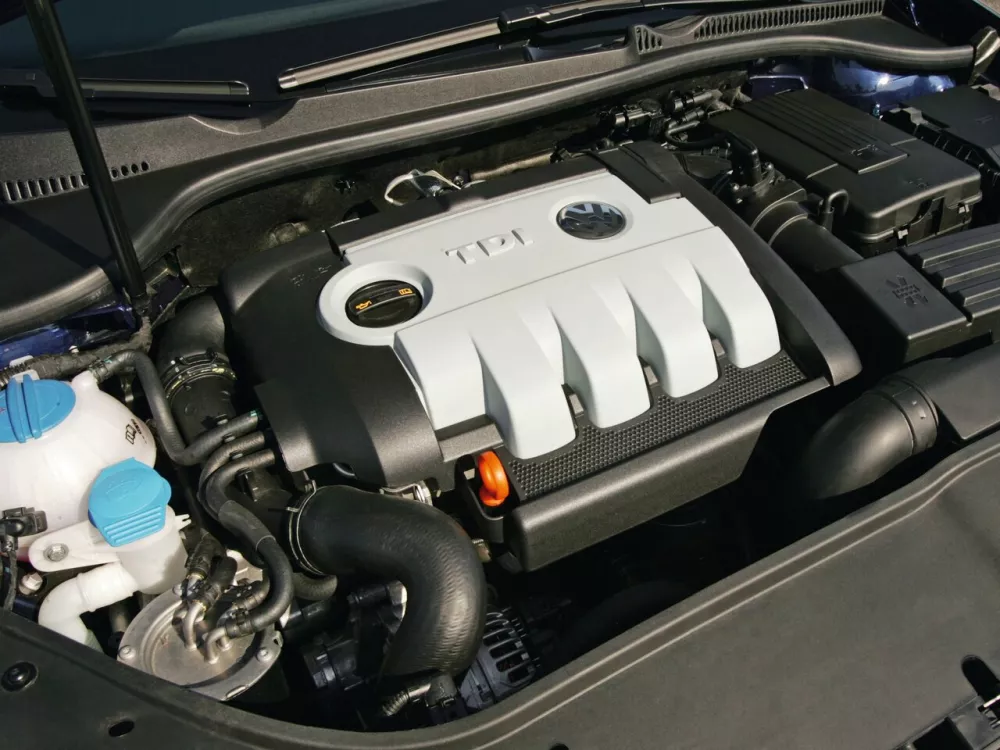 Автомобиль Volkswagen Golf V Универсал (5 дверей)