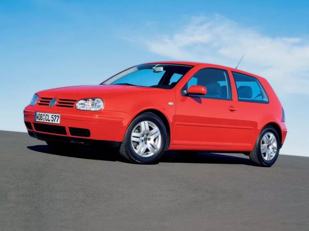 Автомобиль Volkswagen Golf IV Хэтчбек (3 двери)