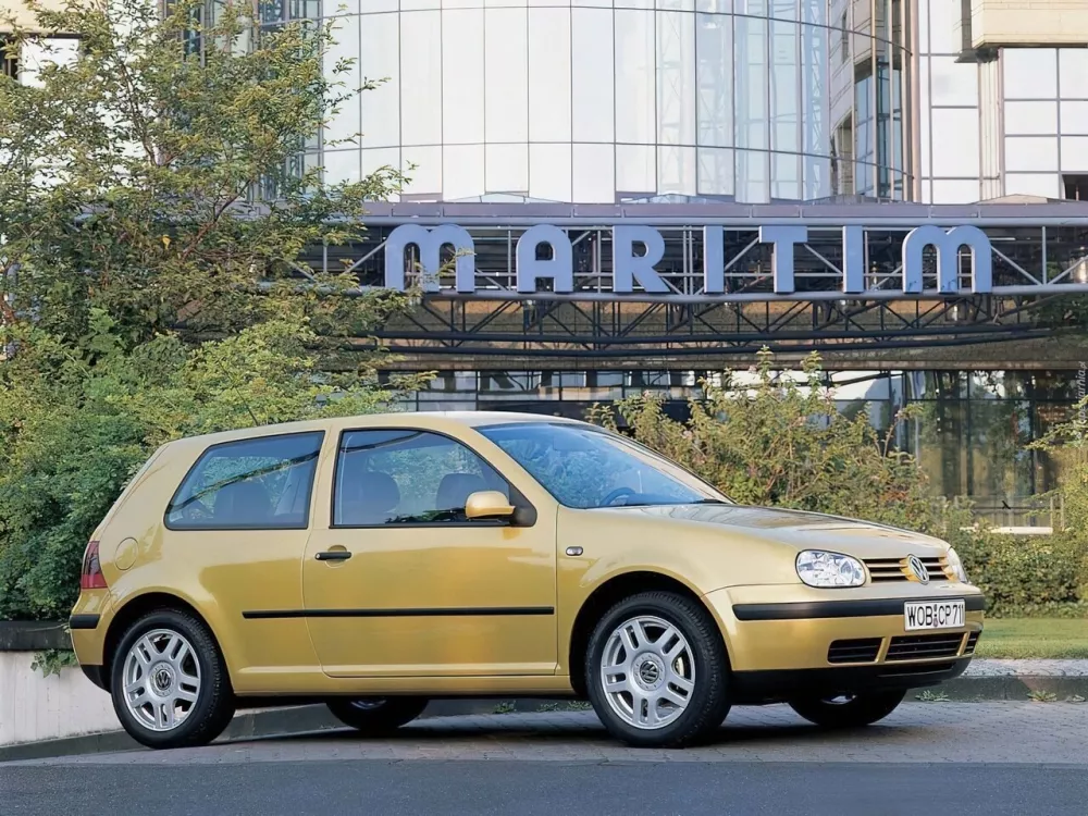 Автомобиль Volkswagen Golf IV Хэтчбек (3 двери)