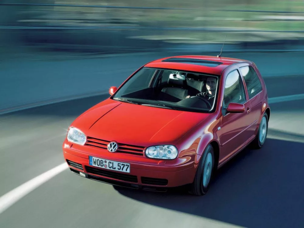 Автомобиль Volkswagen Golf IV Хэтчбек (3 двери)
