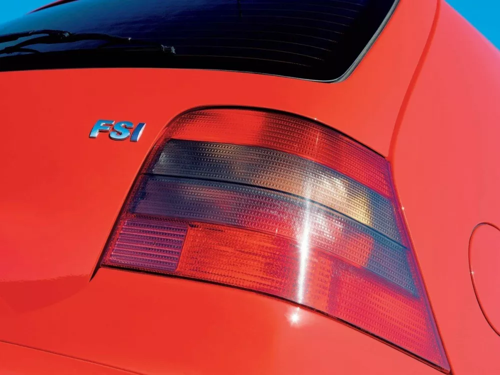 Автомобиль Volkswagen Golf IV Хэтчбек (3 двери)