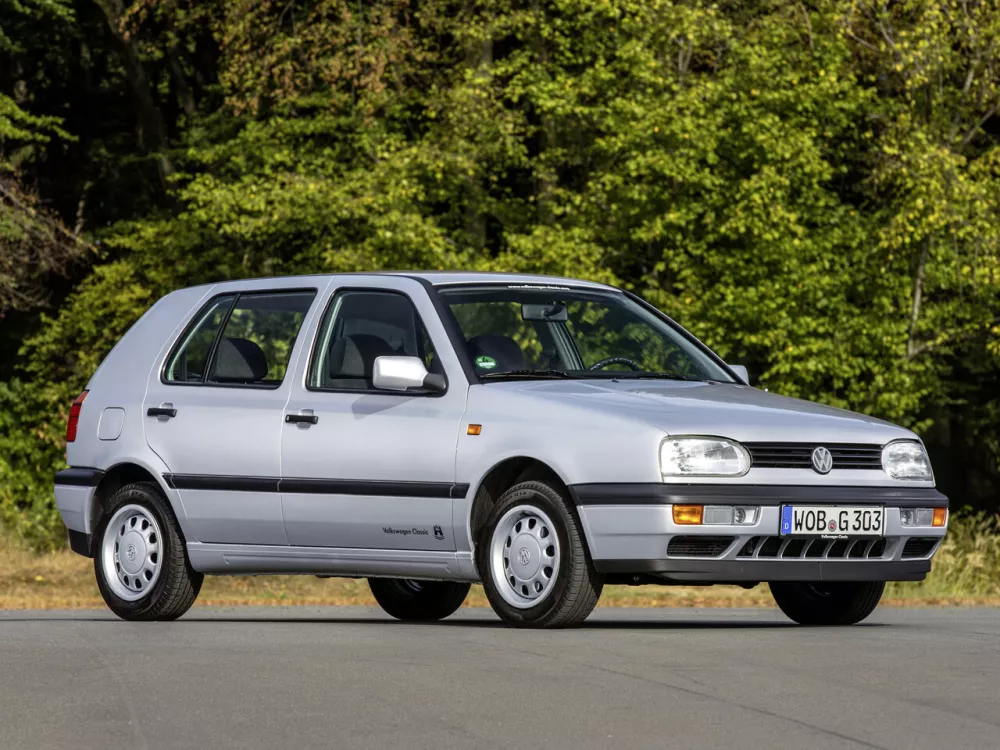 Автомобиль Volkswagen Golf III Хэтчбек (5 дверей)
