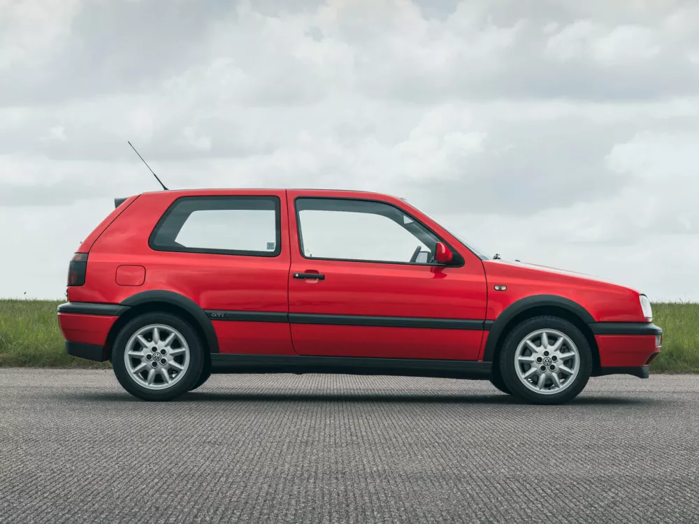 Автомобиль Volkswagen Golf III Хэтчбек (3 двери)