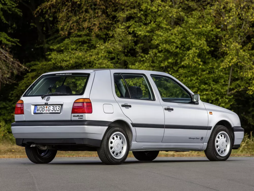 Автомобиль Volkswagen Golf III Хэтчбек (5 дверей)