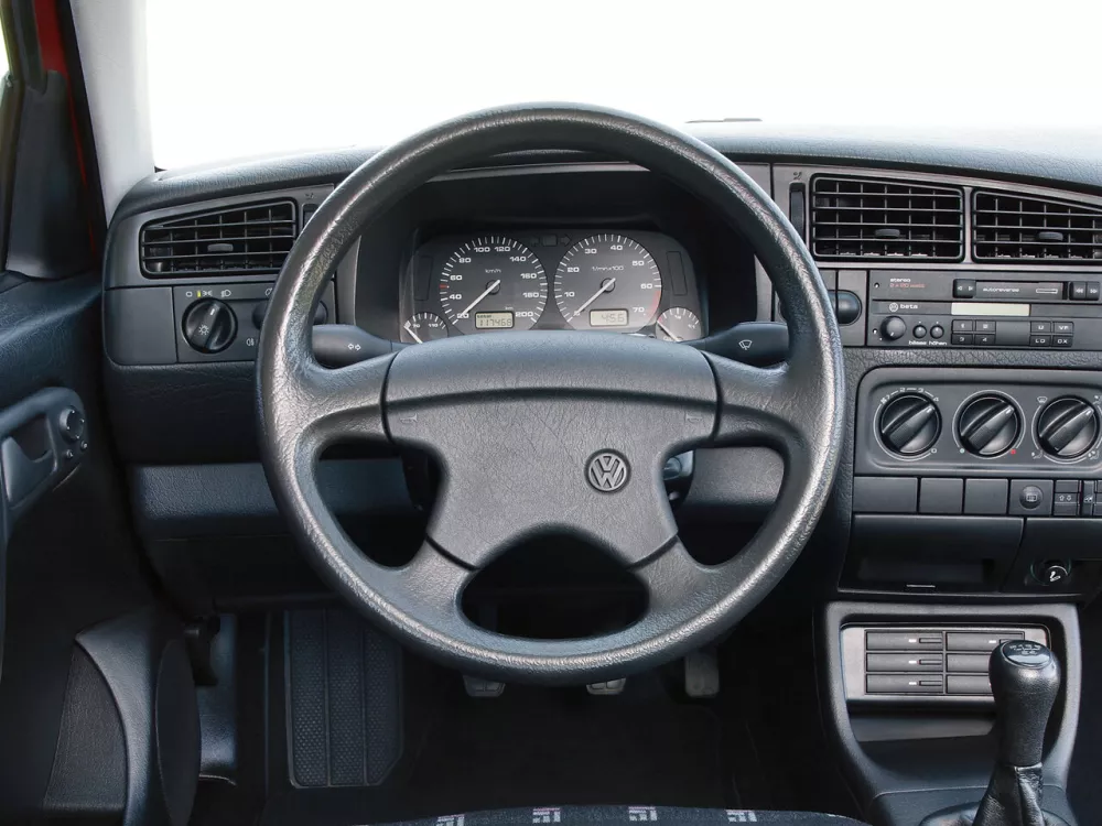 Автомобиль Volkswagen Golf III Хэтчбек (5 дверей)