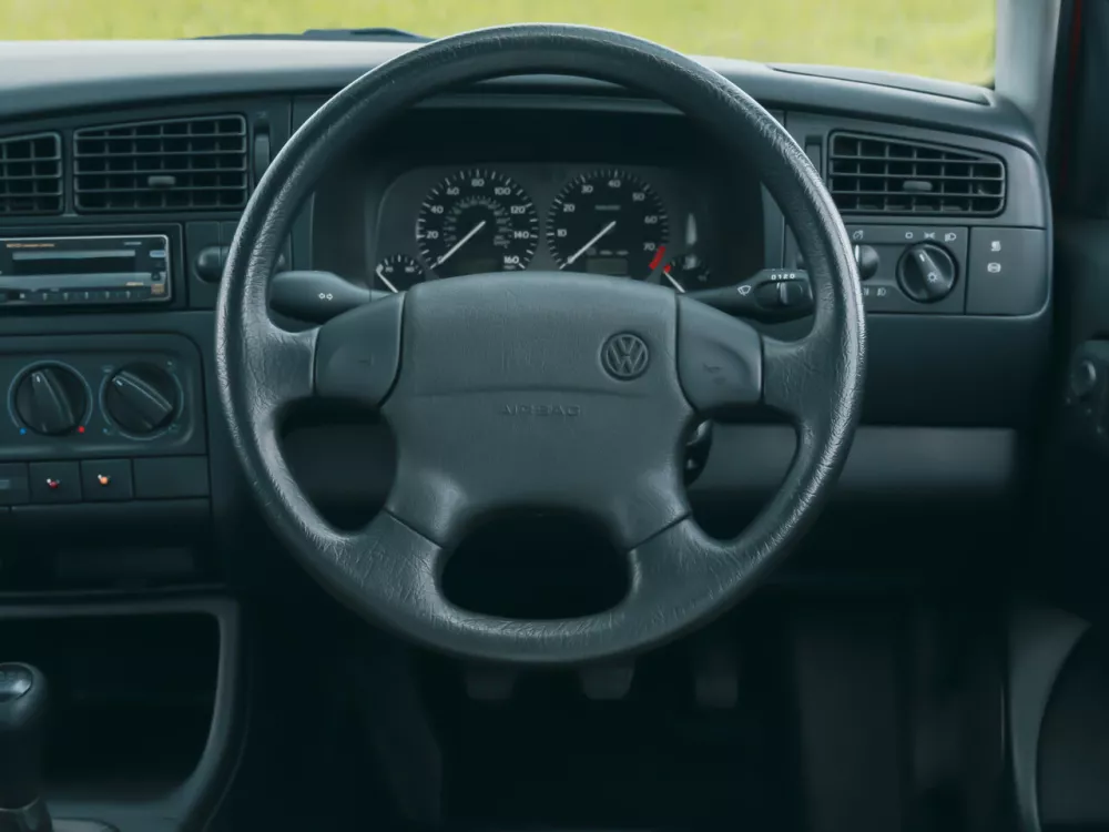 Автомобиль Volkswagen Golf III Хэтчбек (3 двери)