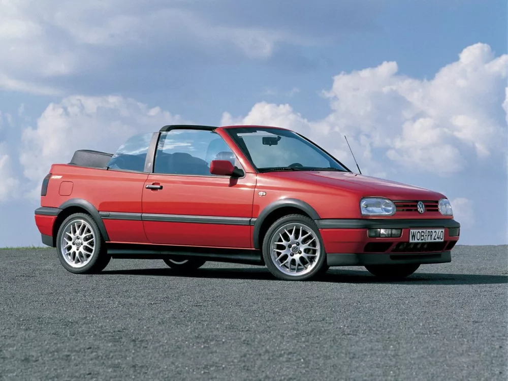 Автомобиль Volkswagen Golf III Кабриолет