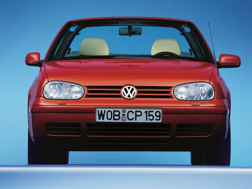 Автомобиль Volkswagen Golf III Кабриолет