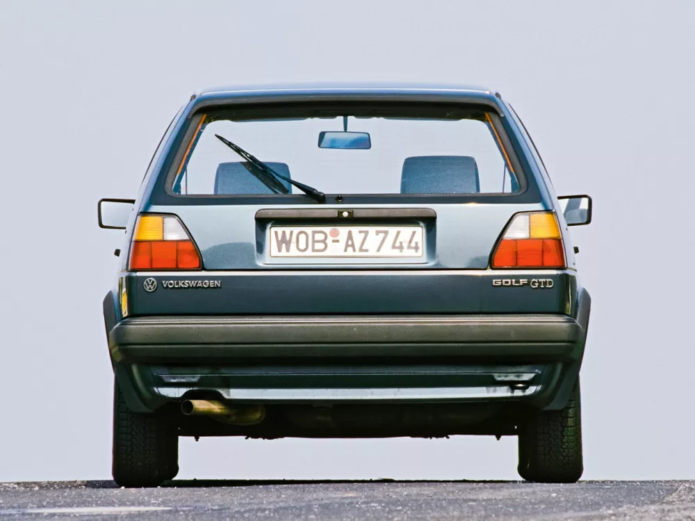 Автомобиль Volkswagen Golf II Хэтчбек (3 двери)