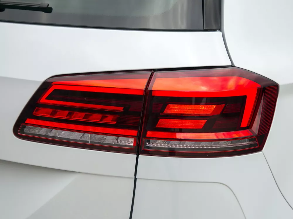 Автомобиль Volkswagen Golf Sportsvan I Рестайлинг Компактвэн