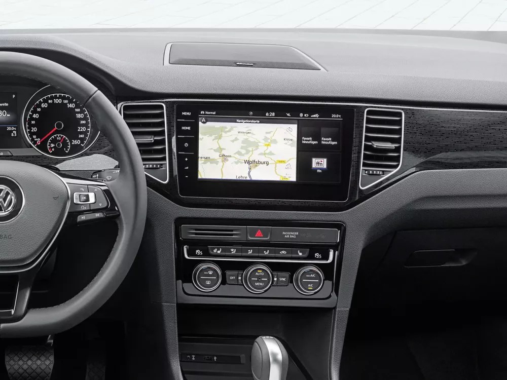Автомобиль Volkswagen Golf Sportsvan I Рестайлинг Компактвэн