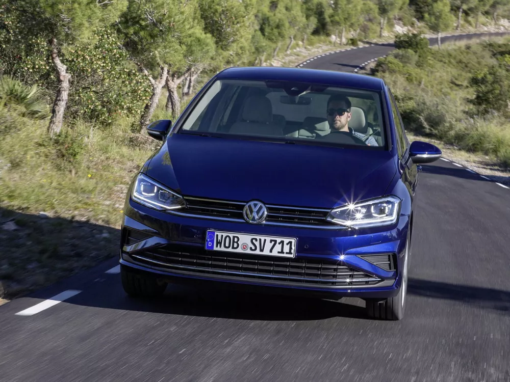 Автомобиль Volkswagen Golf Sportsvan I Рестайлинг Компактвэн
