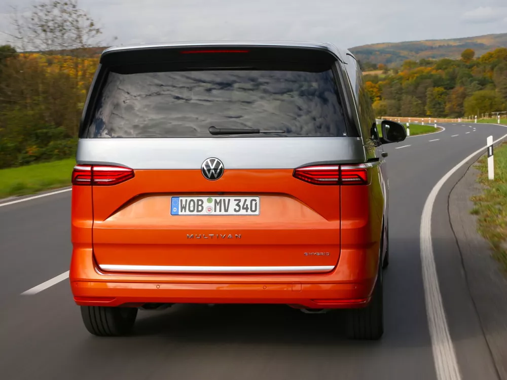 Автомобиль Volkswagen Multivan T7 Минивэн