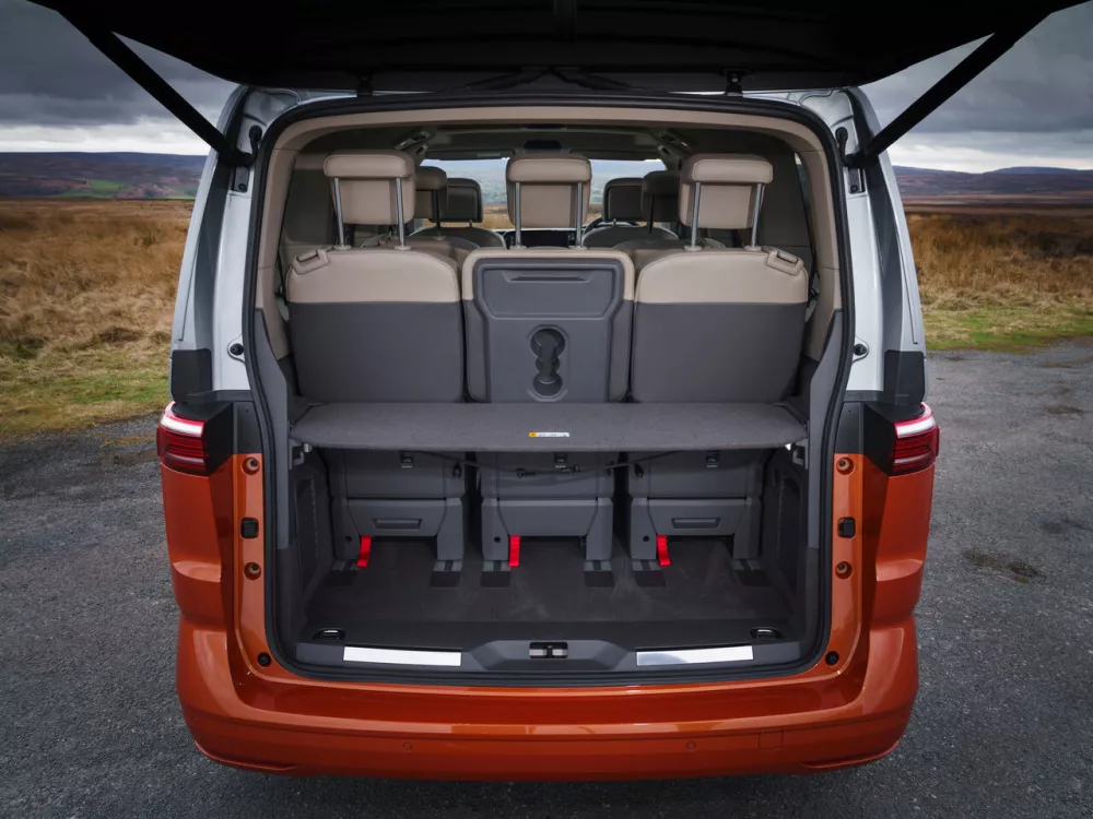 Автомобиль Volkswagen Multivan T7 Минивэн