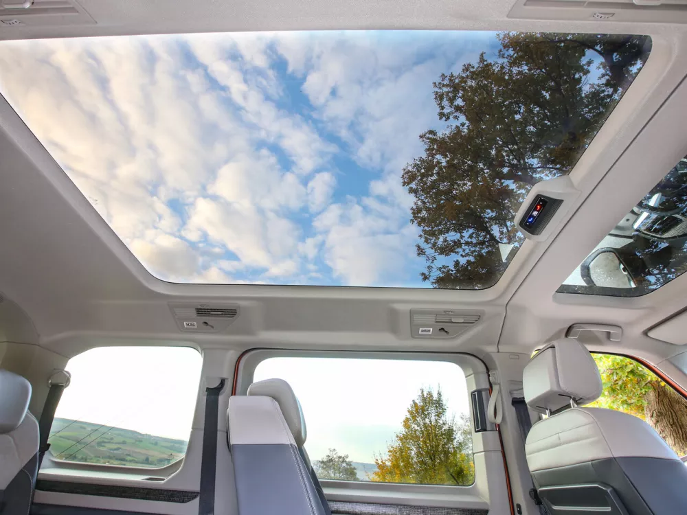 Автомобиль Volkswagen Multivan T7 Минивэн