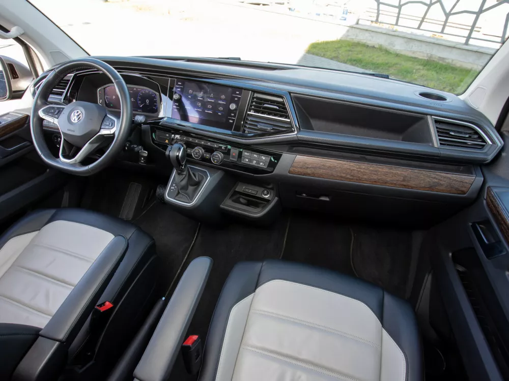 Автомобиль Volkswagen Multivan T6 Рестайлинг Минивэн