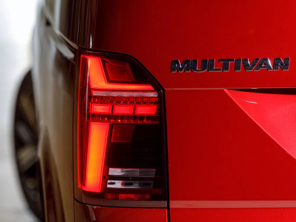 Автомобиль Volkswagen Multivan T6 Рестайлинг Минивэн Long
