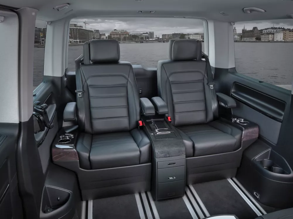 Автомобиль Volkswagen Multivan T6 Минивэн
