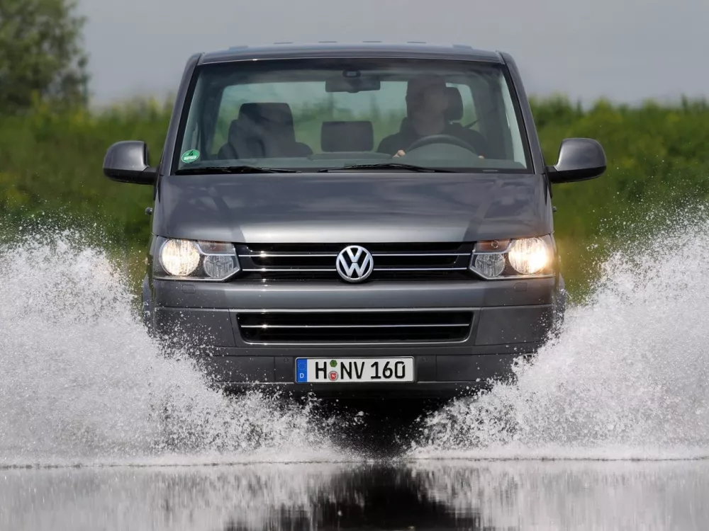 Автомобиль Volkswagen Multivan T5 Рестайлинг Минивэн
