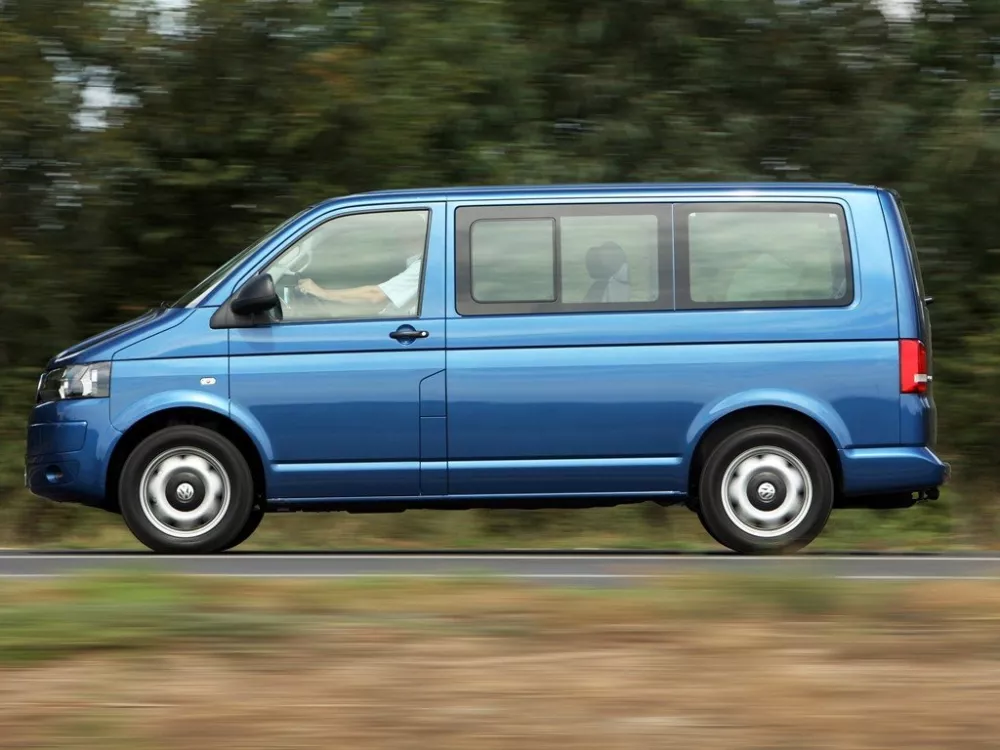 Автомобиль Volkswagen Multivan T5 Рестайлинг Минивэн Long