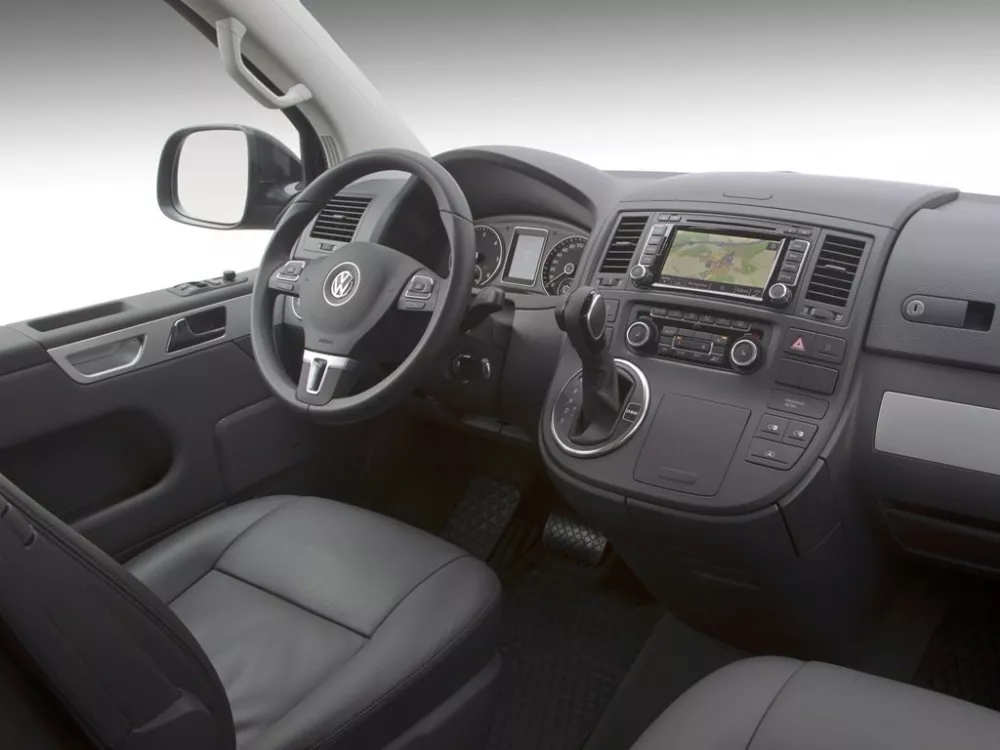 Автомобиль Volkswagen Multivan T5 Рестайлинг Минивэн Long