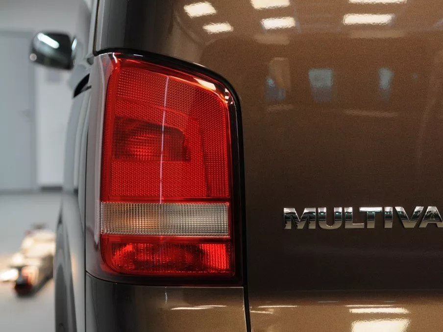 Автомобиль Volkswagen Multivan T5 Рестайлинг Минивэн Long