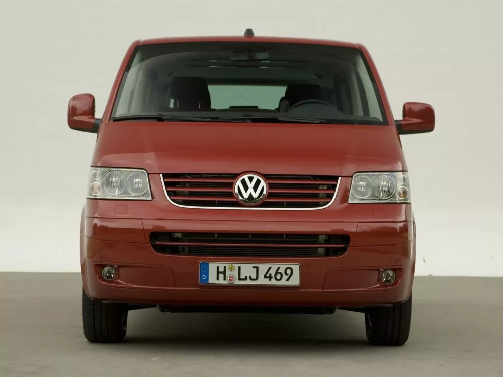 Автомобиль Volkswagen Multivan T5 Минивэн