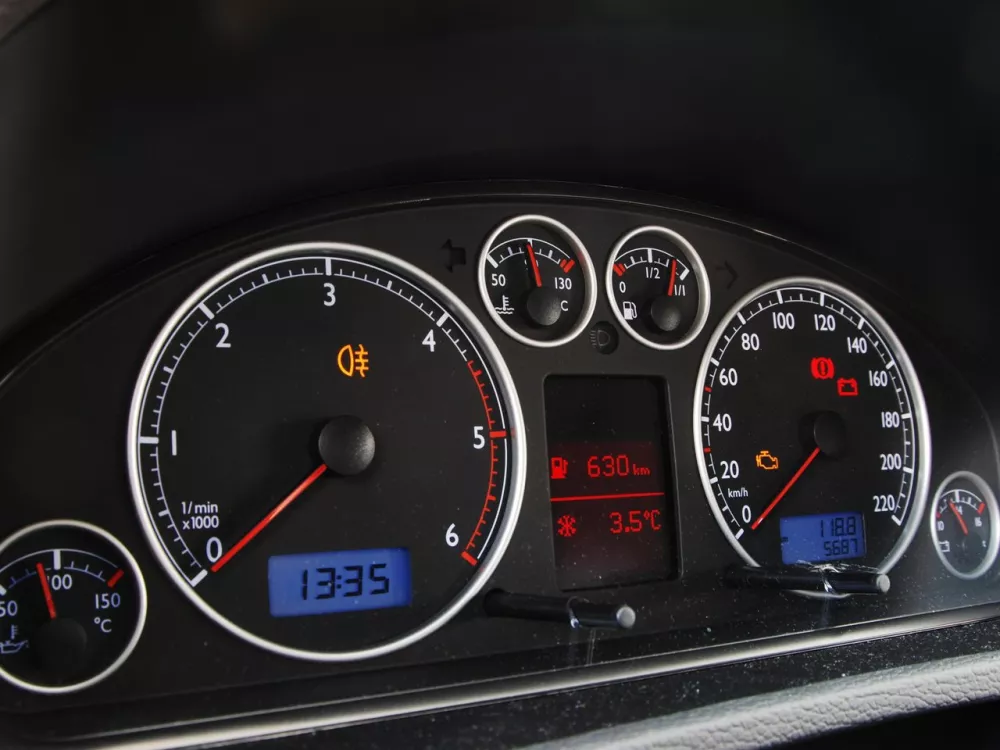 Автомобиль Volkswagen Multivan T5 Минивэн