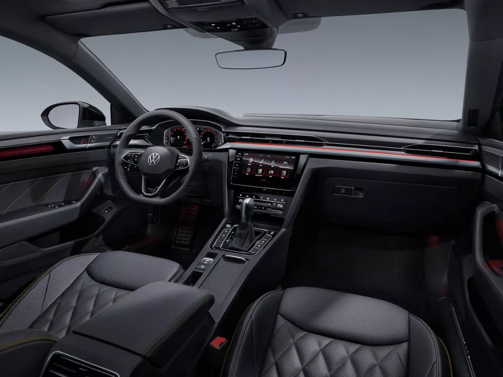 Автомобиль Volkswagen Passat CC II Рестайлинг Лифтбек