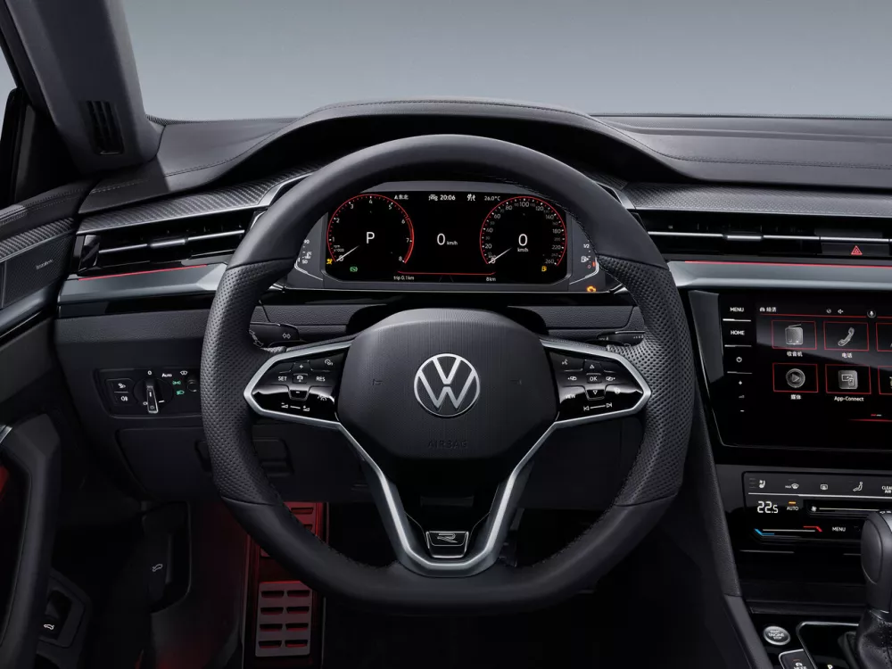 Автомобиль Volkswagen Passat CC II Рестайлинг Лифтбек