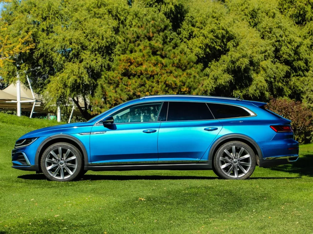 Автомобиль Volkswagen Passat CC II Рестайлинг Универсал (5 дверей)