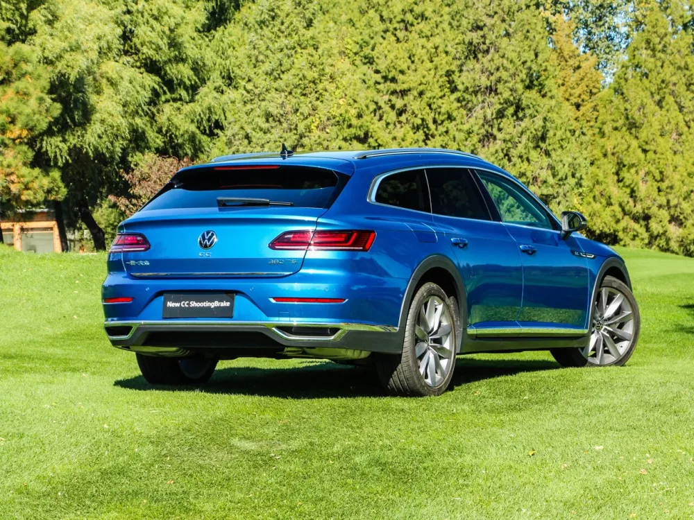 Автомобиль Volkswagen Passat CC II Рестайлинг Универсал (5 дверей)