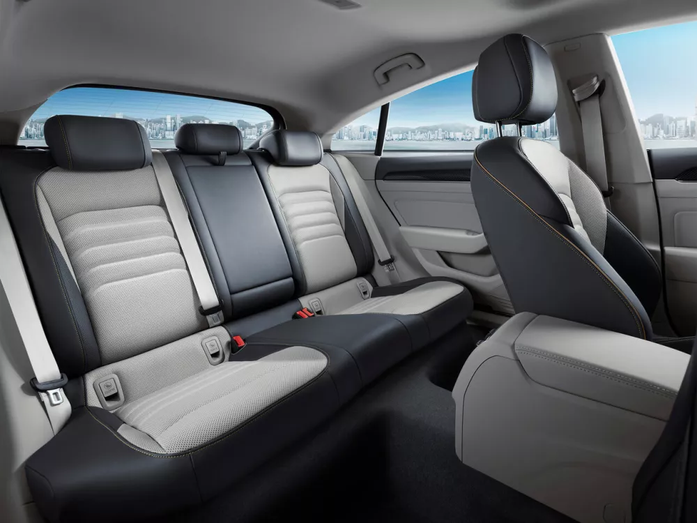 Автомобиль Volkswagen Passat CC II Лифтбек