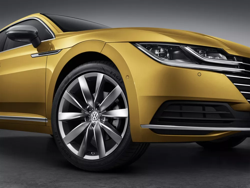 Автомобиль Volkswagen Passat CC II Лифтбек