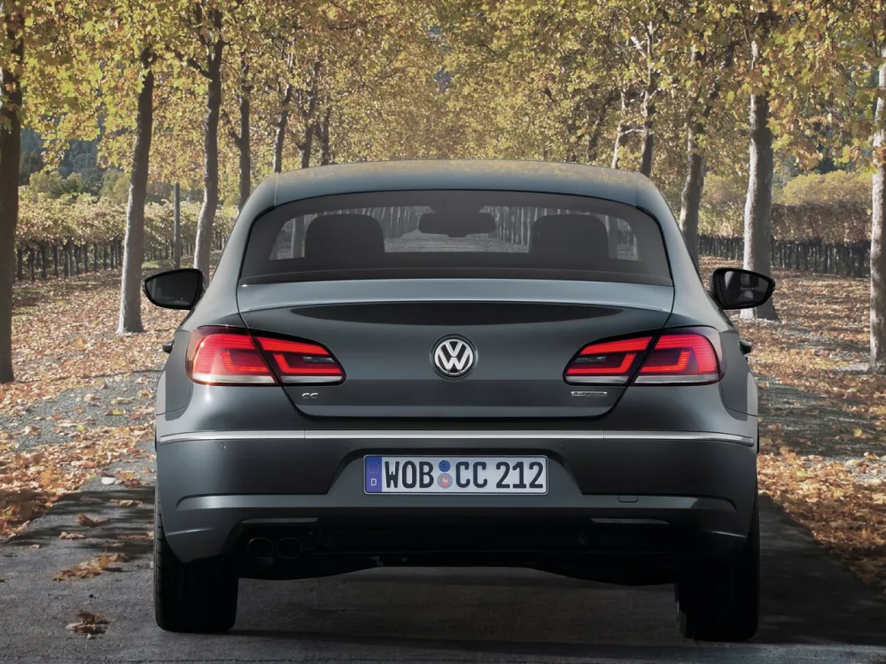Автомобиль Volkswagen Passat CC I Рестайлинг Седан