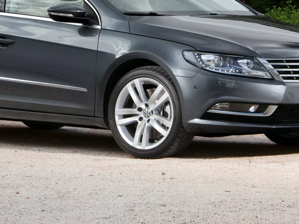 Автомобиль Volkswagen Passat CC I Рестайлинг Седан