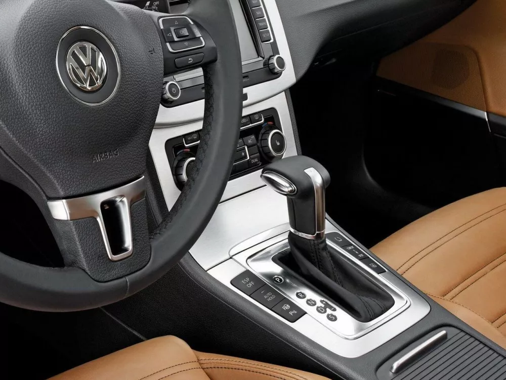 Автомобиль Volkswagen Passat CC I Седан